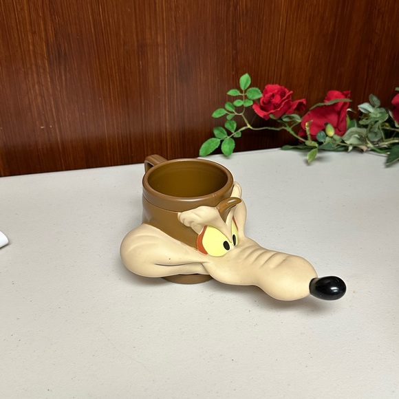 Warner Bros Looney Tunes Mug Coyote face mug - Picture 6 of 10